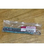 Thirty One Hang It Up Key Fob Grey Parisian Pop. New - $237.18 MXN