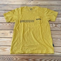 Uniqlo Keith Haring Men’s Short Sleeve Shirt size XS Mustard R12 - £14.30 GBP