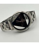 Wilon Silver Tone Black Triangle See-through 37mm Women’s Watch - $580.20 MXN