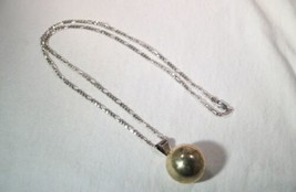 Vintage Sun Hallmark Sterling Silver Globe Charm Necklace K1243 - £59.16 GBP