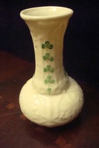 Belleek Bud vase, Yellow Mark, c1990s, 5 1/4&quot; Tall, 3 1/2&quot; diam [1] - $328.62 MXN