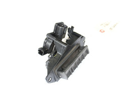 2000-2005 TOYOTA CELICA GT GTS REAR LIFT HATCH OPEN HANDLE RELEASE J6622 image 2