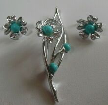 Vintage Signed Sarah Coventry Silver-tone Blue Floral Brooch &amp; Clip-on E... - $23.75