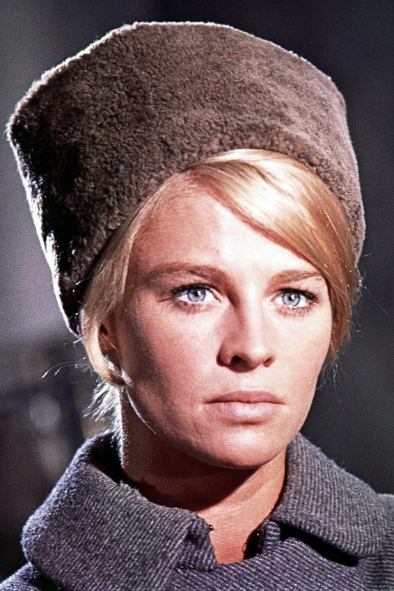 Primary image for Julie Christie Color Doctor Zhivago 18x24 Poster