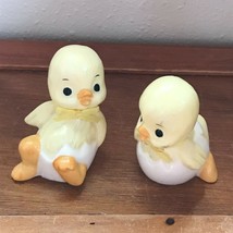 Vintage Lot of 2 Very Cute Yellow Chicks Hatching From Eggs Easter Holiday Figur - £10.52 GBP