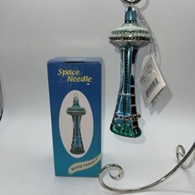 GLOBAL VILLAGE GLASS STUDIOS Seattle Space Needle Christmas Ornament 7” - $22.77