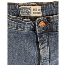 Levis Jeans Women Size 24 W Medium (44x27) Signature Mid Rise Bootcut Blue Denim - £22.94 GBP