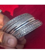 Set of 6 Bangles, Hammered Bangles, Stacking Bracelets, Seminarian, Stac... - $1,094.01 MXN