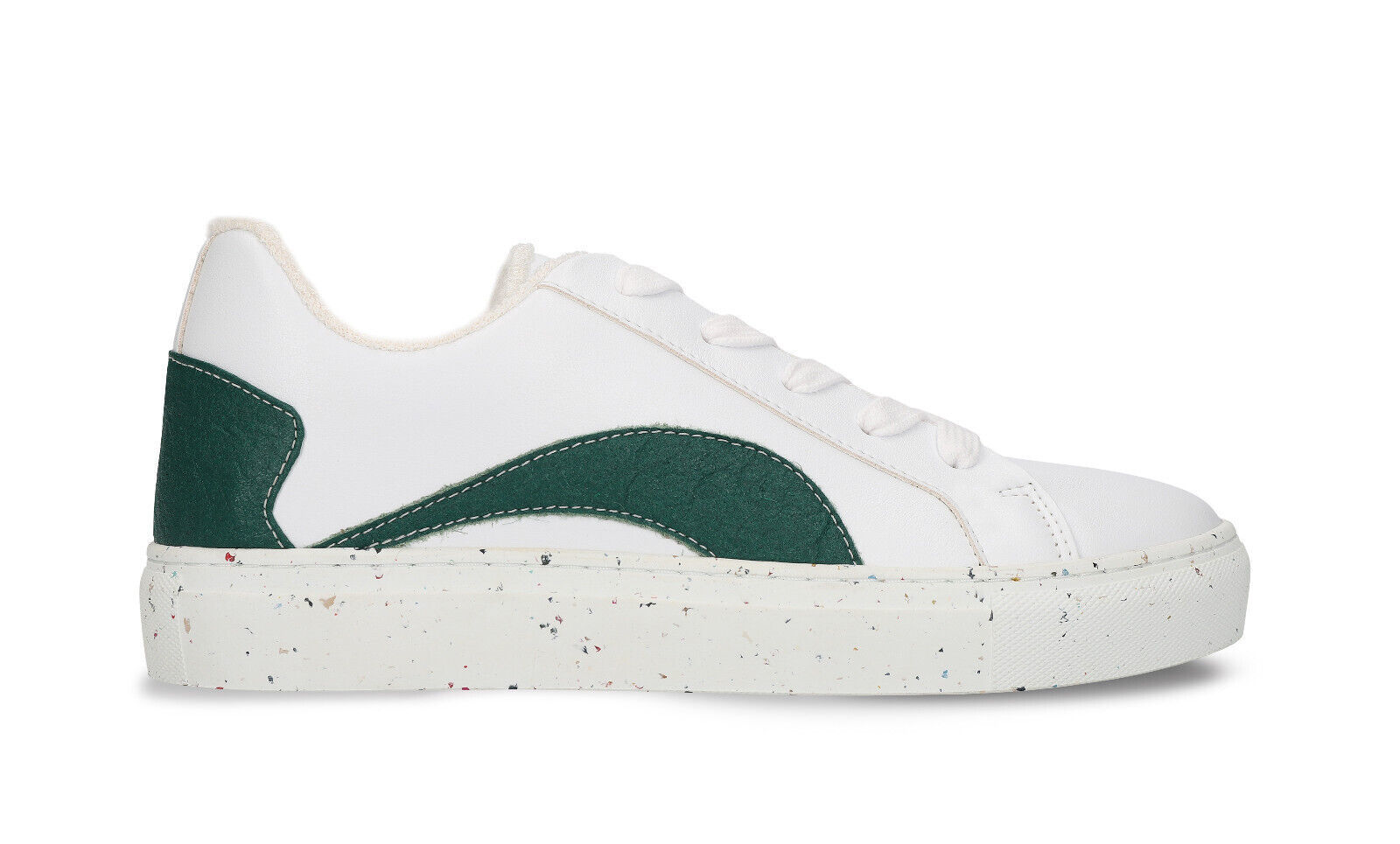 Vegane weiße Low-Top Turnschuhe Sneaker aus Apple Skin Piñatex recycelter Gummi
