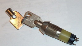 NEW Electrical key,C&amp;K+ILLINOIS LOCK,Switch,2-position,4A,125VAC,2A,250V... - $10.00