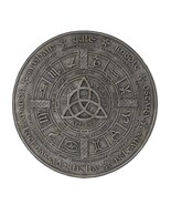 Pagan Year Triquetra Wall Hanging! - €23,77 EUR Pagan Year Triquetra Wall Hanging! - €23,77 EUR