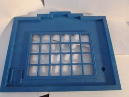 Bachmann Plasticville O/S  Scale Hospital Part Blue Roof  PR - $2.80
