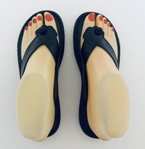 Born Hand Crafted Footwear Size 6 Black Leather Thong Flat Sandals Slip On - $18.80