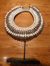 v619-7 Gorgeous Papua New Guinea Brown white olive Shell 16&quot; Necklace with stand - £482.05 GBP