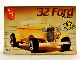 1932 Ford Roadster 1:25 Scale Plastic Model, 2 in 1 Options, AMT/Ertl 6585, M-17 - £27.09 GBP