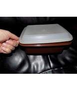 Vintage Tupperware Sandwich holder/ container with lid brown 1254-2/ 1255-2 - $506.29 MXN