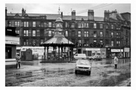 bb0609 - Bridgeton Cross , Glasgow in 1974 , Scotland - print 6x4 - £1.98 GBP