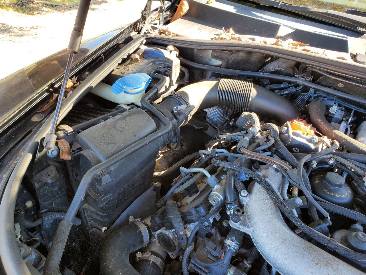 2009 2010 Volkswagen Touareg OEM Air Cleaner 3.0L Diesel  Item image 10