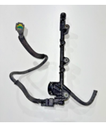 2015 TOYOTA SIENNA FUEL RAIL GENUINE OEM USED PART 135,000 MILES PIPE SU... - $1,456.98 MXN