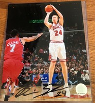 Chicago Bulls Hand Signed Brian Scalabrine basketball 8x10 photo  - £62.62 GBP