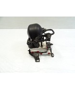 04 Mercedes R230 SL500 valve block, ABC suspension, front 2203200358 - $3,673.91 MXN