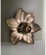 ALEXIS BITTAR Large Glowing Lucite Flower Brooch Signed Crystal Floral B... - $4,449.84 MXN