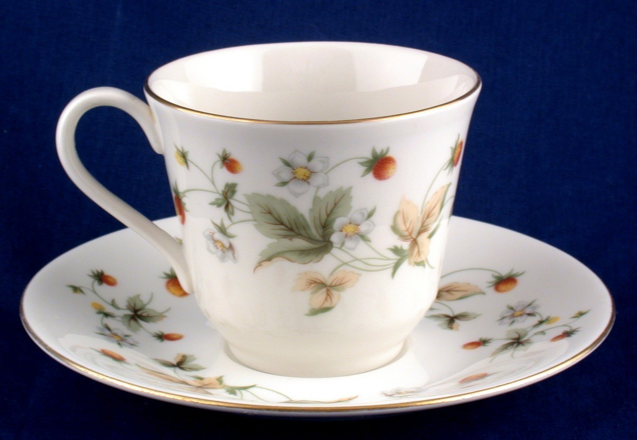 Royal Doulton Strawberry Cream Cup and Saucer TC1118 Item image 2
