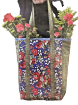 June Tailor Weekender Bag Sewing Kit - Easy Skill Level - Blue Red Floral - £15.00 GBP
