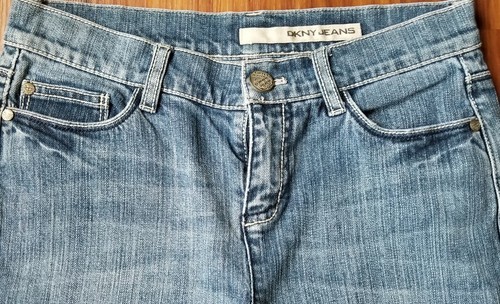 DKNY SOHO JEANS, WOMEN&#39;S SIZE 2, COTTON DENIM BLUE JEANS - $30.00