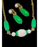vintage Avon”come summer” green white lucite gold tone necklace 18” Earr... - $452.99 MXN