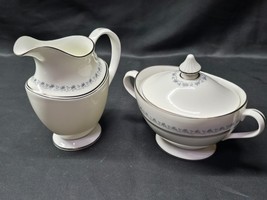 Vintage ROYAL DOULTON Creamer &amp; Sugar Bowl With Lid TIARA Platinum Trim ... - $513.58 MXN