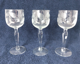 VTG Lot Of 3 Wine Glass Clear Goblets - Intricate Leaf Etched Design 5.5 &quot; tall - £21.57 GBP