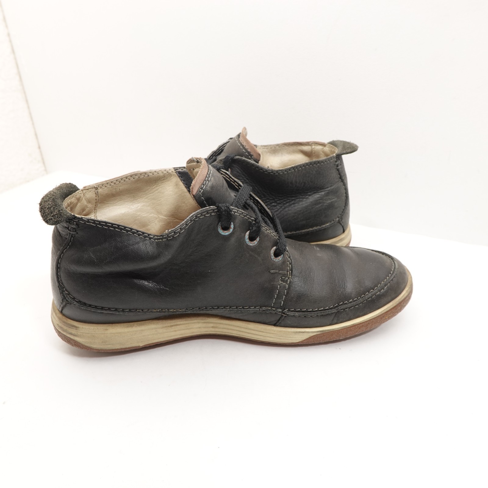 Ecco Chase II Womens Size 38 US 7 Black Leather Ankle Chukka Shoes Item image 10