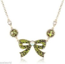 Betsey Johnson &quot; Day At The Zoo&quot; Necklace Green Animal Print Nip - £23.73 GBP