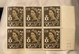 Queen Elizabeth II Her Majesty&#39;s Postage Stamp 4d Vintage block of 6 - £9.03 GBP