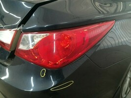 Passenger Tail Light VIN B 8th Digit Incandescent Bulb Fits 11-14 SONATA... - $66.27