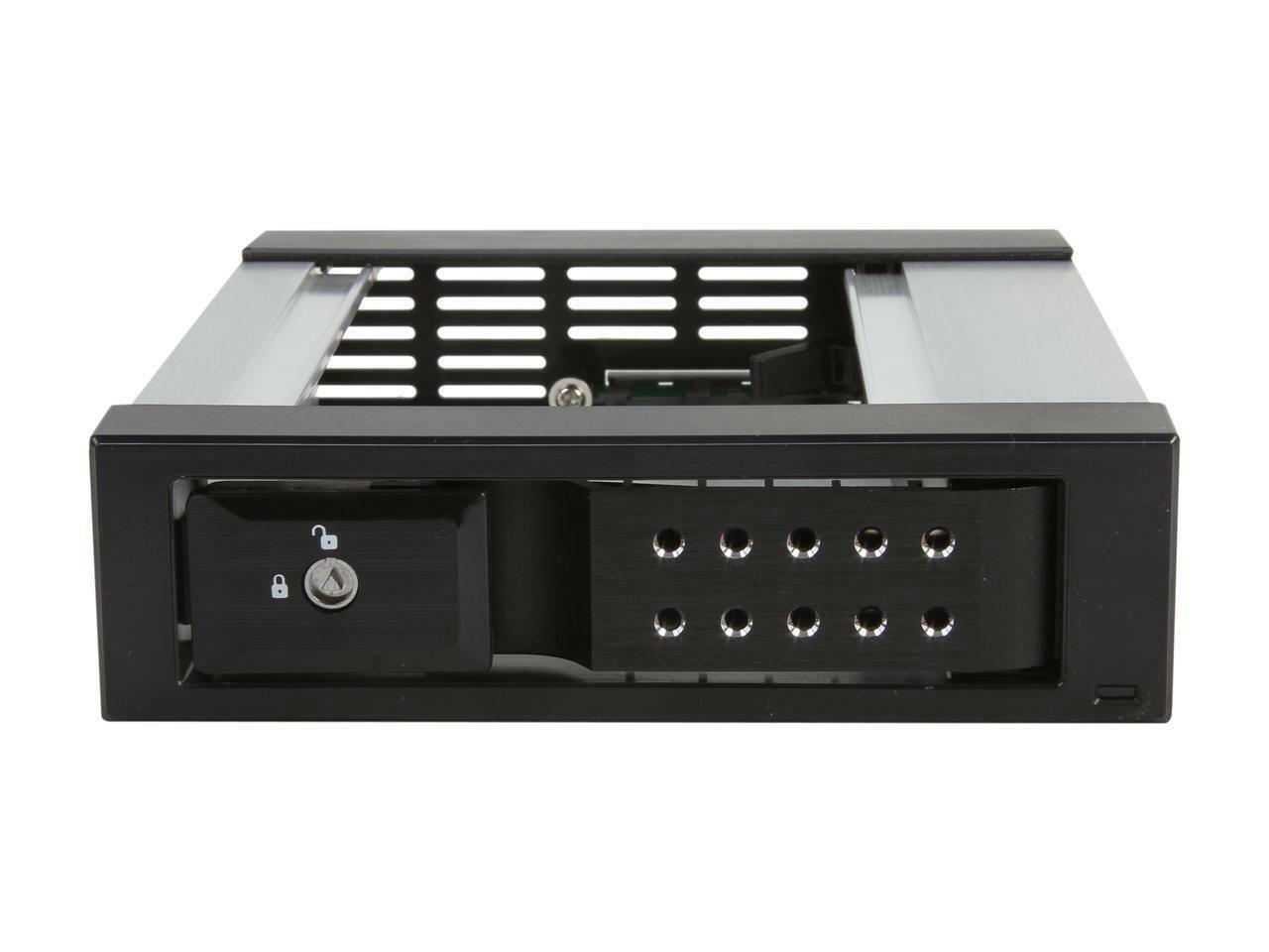 iStarUSA - BPN-DE110SS - 5.25" to x 3.5" SATA 6.0 Gb/s Trayless Hot-Swap Cage Item image 5