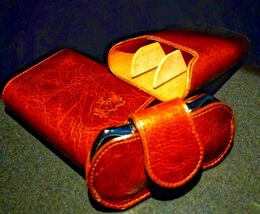 Brizard and Co Brown Antique Saddle Leather cigar case and cutter image 4