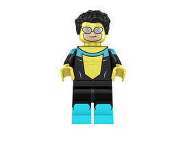 Invincible  Wavy Cape Image Minifigure US Toy - £4.53 GBP