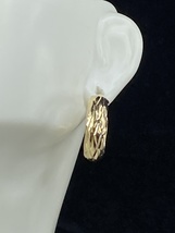 14K yellow gold 6.2mm Diamond cut Half Circle Hoop earrings 2.6g JR7902 - £156.50 GBP