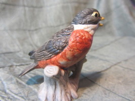 Miniature Bird, Miniature Figurine, Bird Figurine, Bisque Bird, Robin Fi... - $12.00