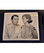 Angie Dickinson Original Autograph 8 X 10 Studio Photograph Captain Newm... - $2,107.31 MXN