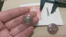Chanel Button Single 22 mm resin &amp; metal - £35.52 GBP