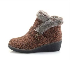 Corkys Footwear Women&#39;s Chilly Booties Size 7 - $780.49 MXN