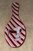 Peanuts SNOOPY Holding Red Dog Bowl Candy Canes Striped Spoon Rest Chris... - £15.97 GBP
