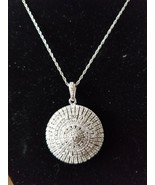 Crown Edition Diamond Round Pendant 20 Inch Chain - $1,402.18 MXN