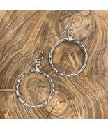 Hammered Sterling Silver 1.5&quot; Circle Earrings - €25,14 EUR