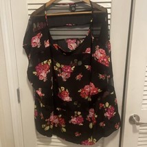 Torrid Sz PLUS 5 5X Black Floral Challis Mesh Panels Blouse Cap Sleeve - $19.99