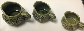 Measuring cupsGrapevine design in Avocado Green is such a retro color So... - £7.74 GBP