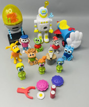 Pocket Watch Hobby Kids Adventure Jointed Figures Lot of 10 and 3 Vehicles - $17.20